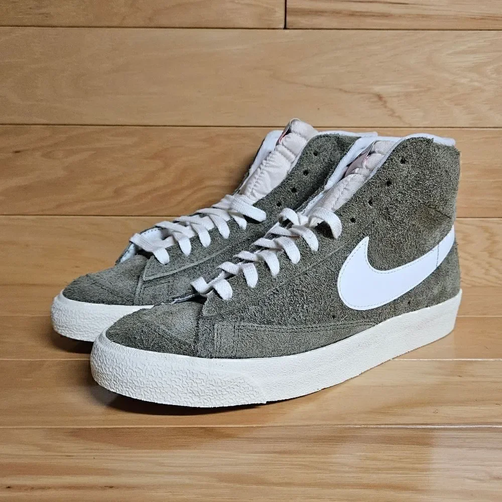 Nike Blazer Mid '77 Vintage Size 10.5 Olive Green Womens Shoes DV7006-201 - Picture 8 of 12